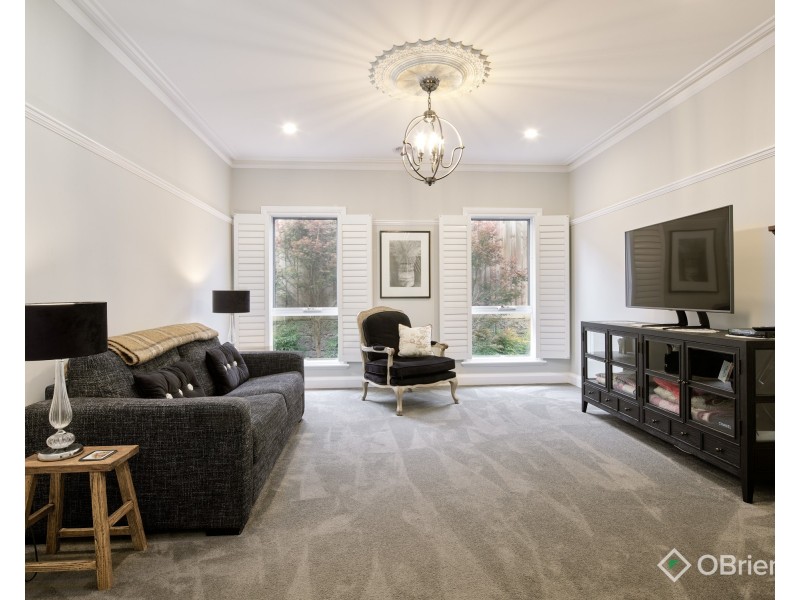 18 Longview Road, Warragul VIC 3820