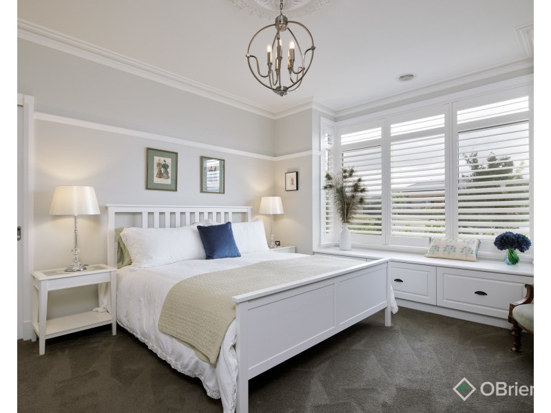 18 Longview Road, Warragul VIC 3820