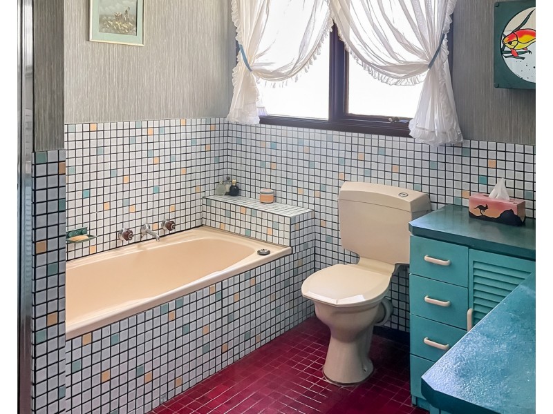 6 Helen Court, Moe VIC 3825