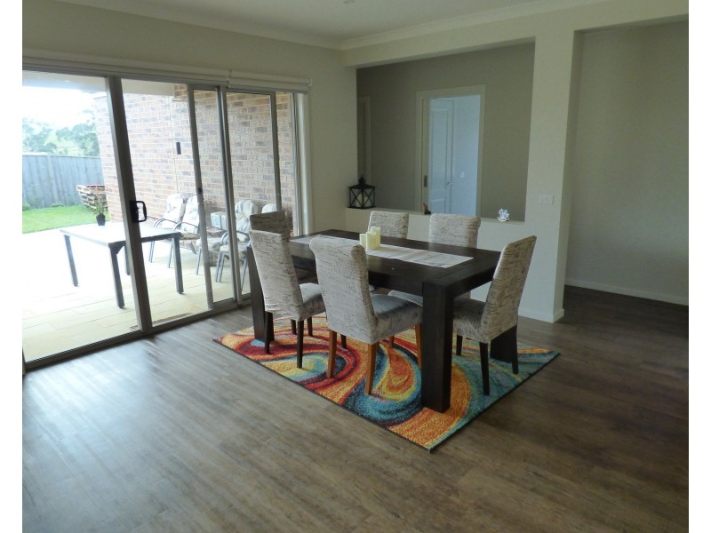 18 Sandstock Drive, Warragul VIC 3820