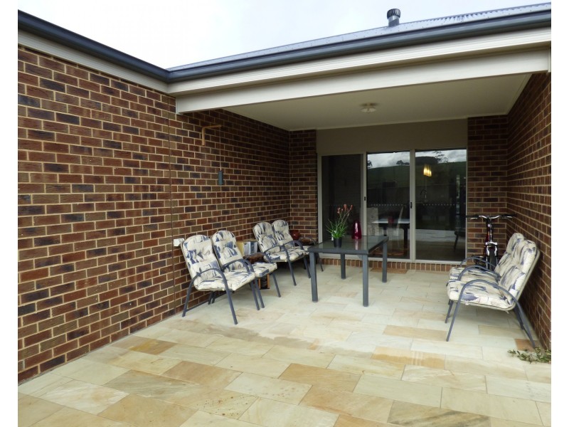 18 Sandstock Drive, Warragul VIC 3820