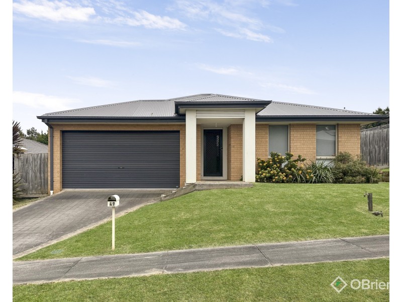 49 Springwater Drive, Drouin VIC 3818