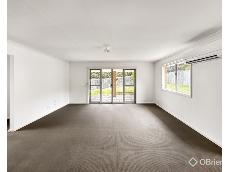 49 Springwater Drive, Drouin VIC 3818