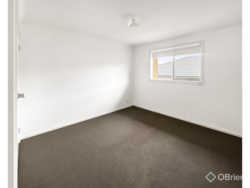 49 Springwater Drive, Drouin VIC 3818