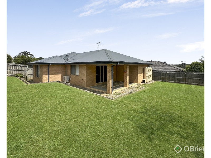 49 Springwater Drive, Drouin VIC 3818