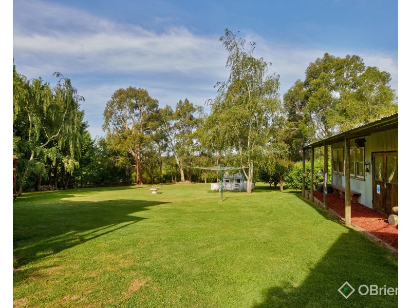 5 Sherwood Court, Drouin VIC 3818