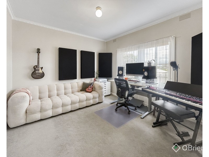 23 Young Street, Drouin VIC 3818