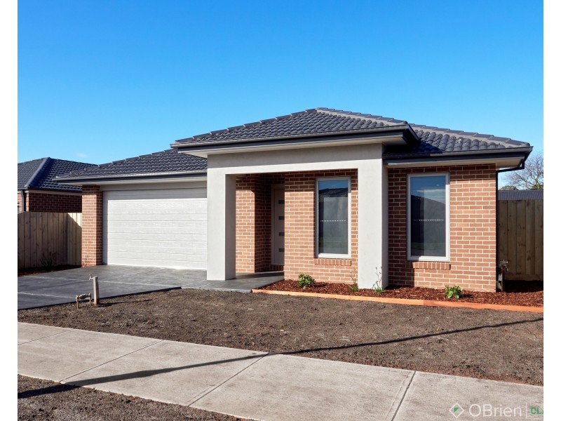 25 Byron Drive, Drouin VIC 3818