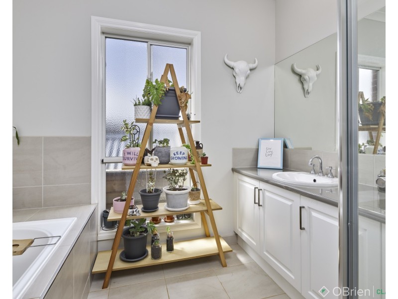 9 Highvale Rise, Warragul VIC 3820