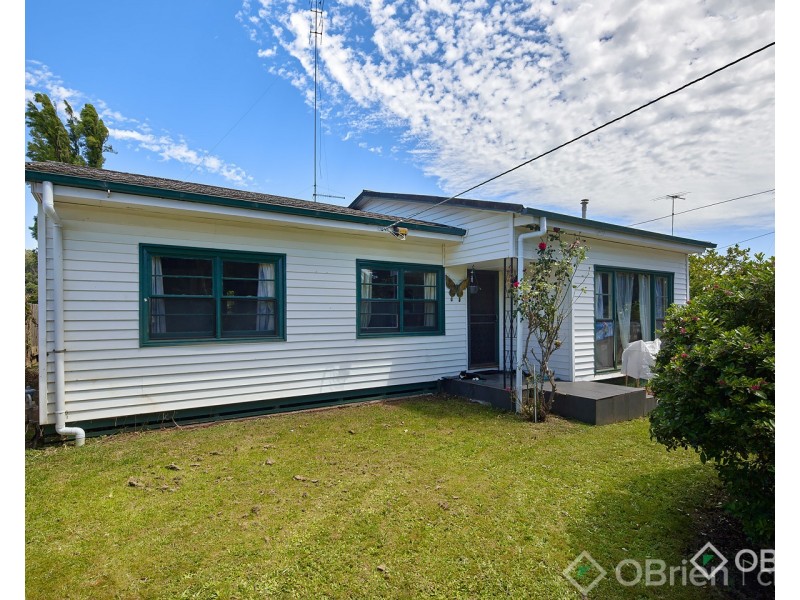 69 School Road, Trafalgar VIC 3824