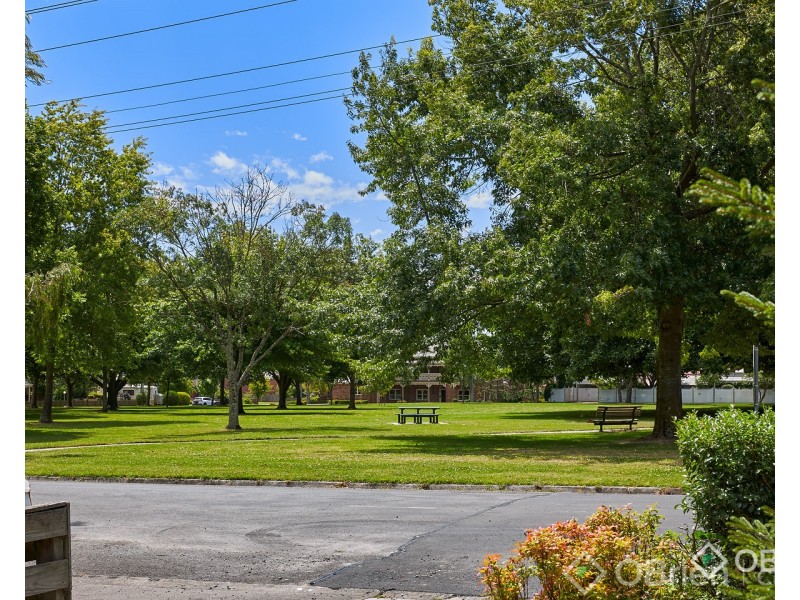 69 School Road, Trafalgar VIC 3824