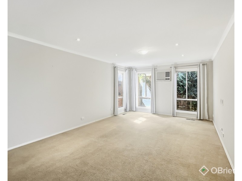 1/17 White Road, Wantirna South VIC 3152