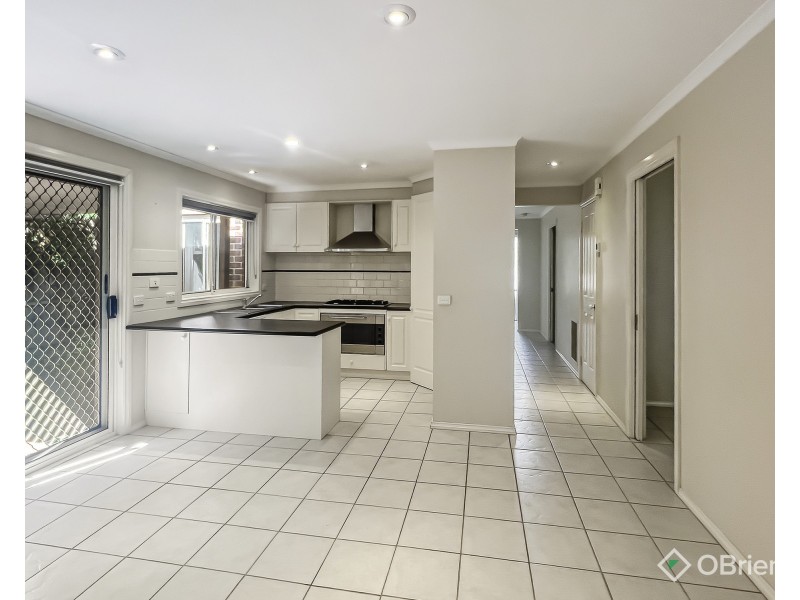 1/17 White Road, Wantirna South VIC 3152