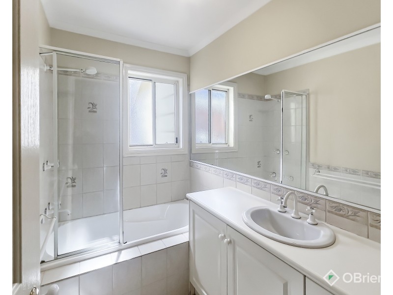 1/17 White Road, Wantirna South VIC 3152