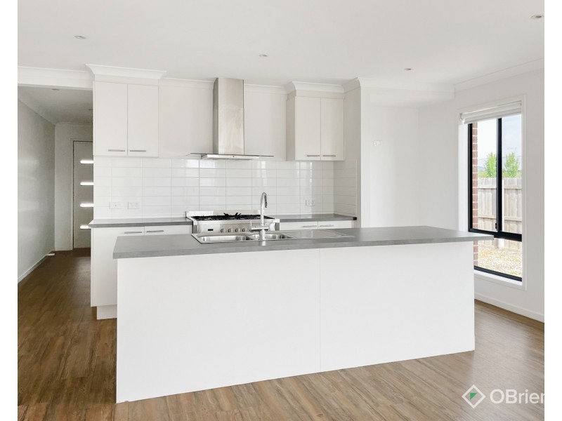 8 Angus Road, Traralgon VIC 3844