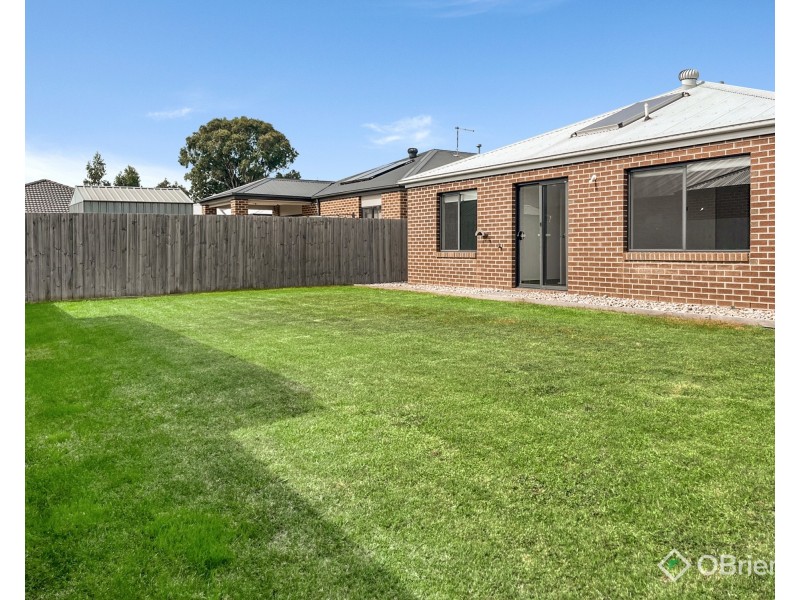 8 Angus Road, Traralgon VIC 3844