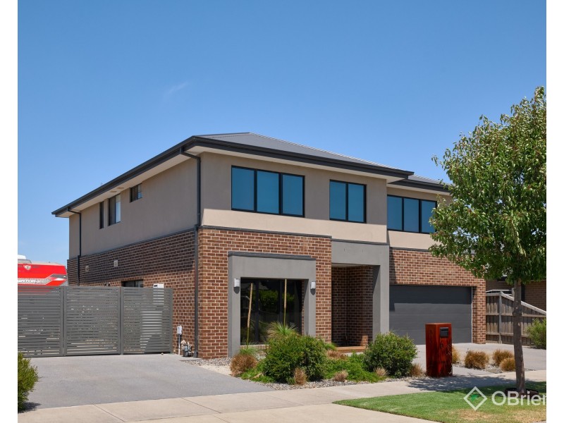 6 Cinnamon Street, Drouin VIC 3818