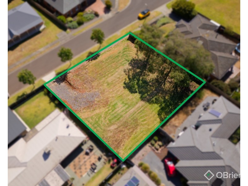 17 Vivian Court, Drouin VIC 3818