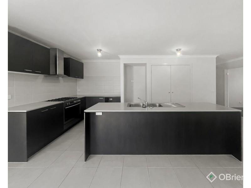 28 Kensington Square, Drouin VIC 3818