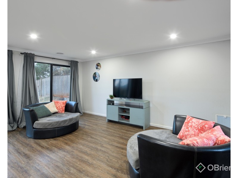 19 Timbertop Crescent, Drouin VIC 3818