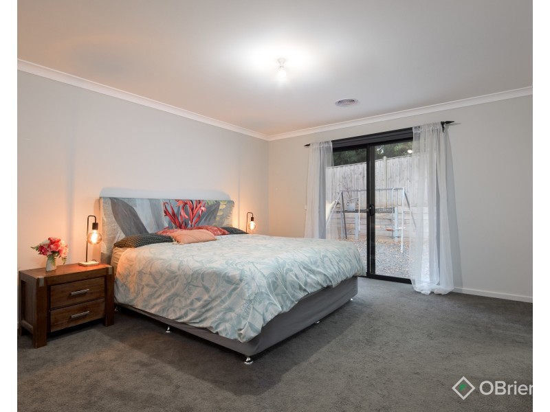 19 Timbertop Crescent, Drouin VIC 3818