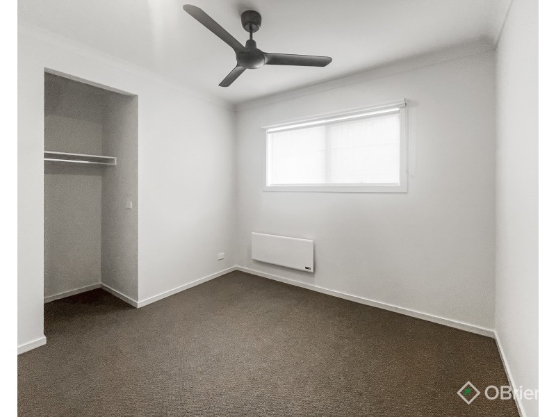 8 Royston Avenue, Warragul VIC 3820