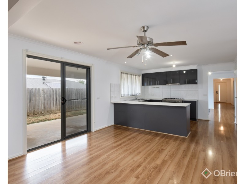 12 Berta Rise, Drouin VIC 3818