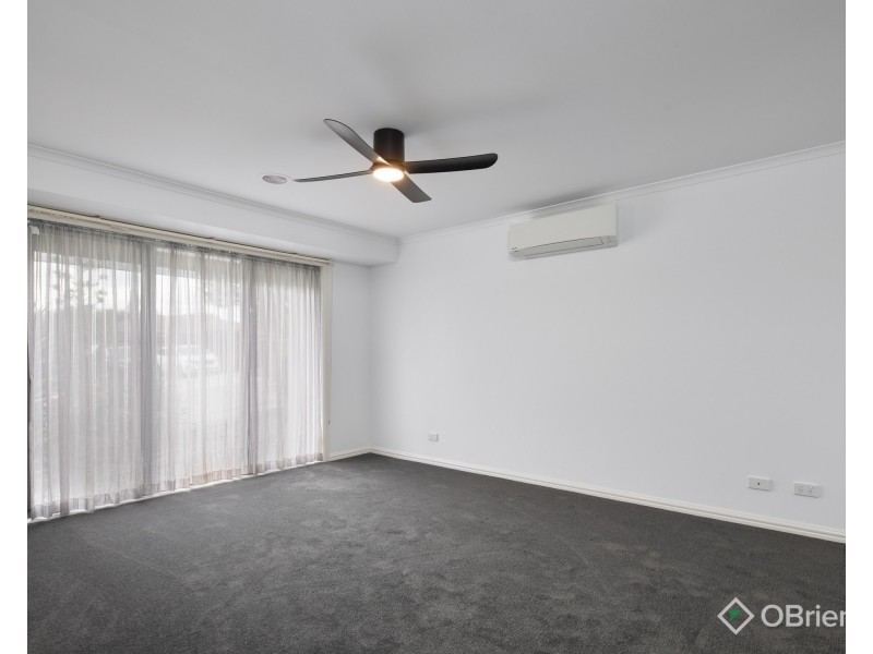 12 Berta Rise, Drouin VIC 3818