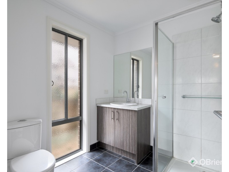 12 Berta Rise, Drouin VIC 3818