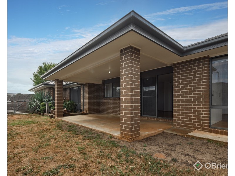12 Berta Rise, Drouin VIC 3818