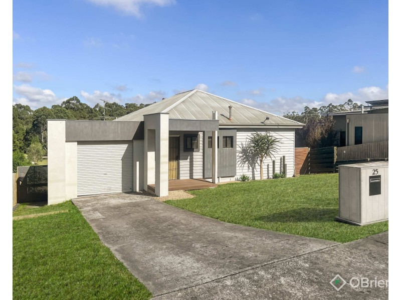 25 Charles Street, Warragul VIC 3820