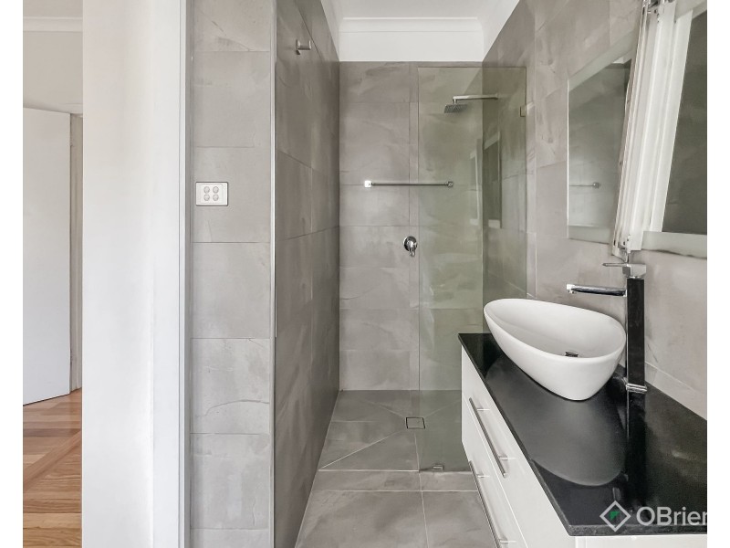 25 Charles Street, Warragul VIC 3820