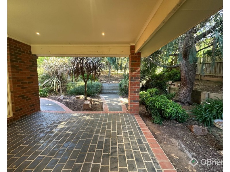 27 Glendon Drive, Warragul VIC 3820