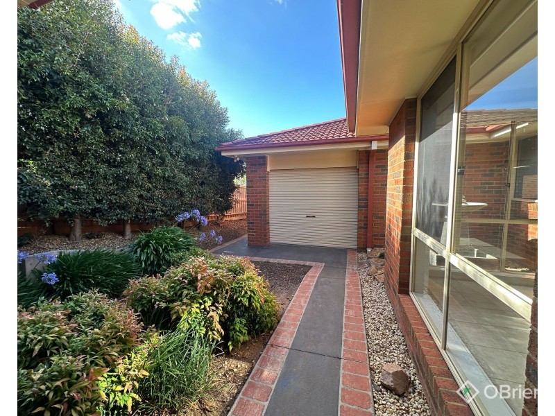 27 Glendon Drive, Warragul VIC 3820