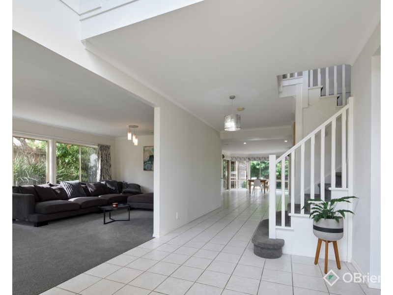 8 Gwinear Court, Warragul VIC 3820