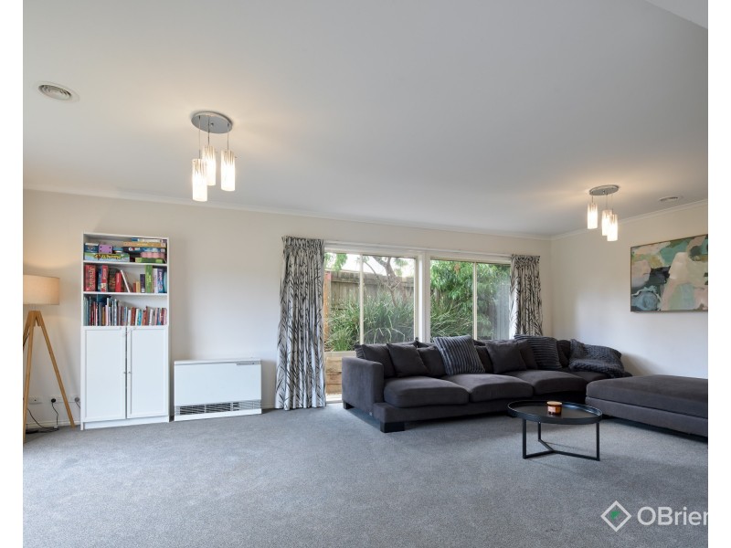 8 Gwinear Court, Warragul VIC 3820