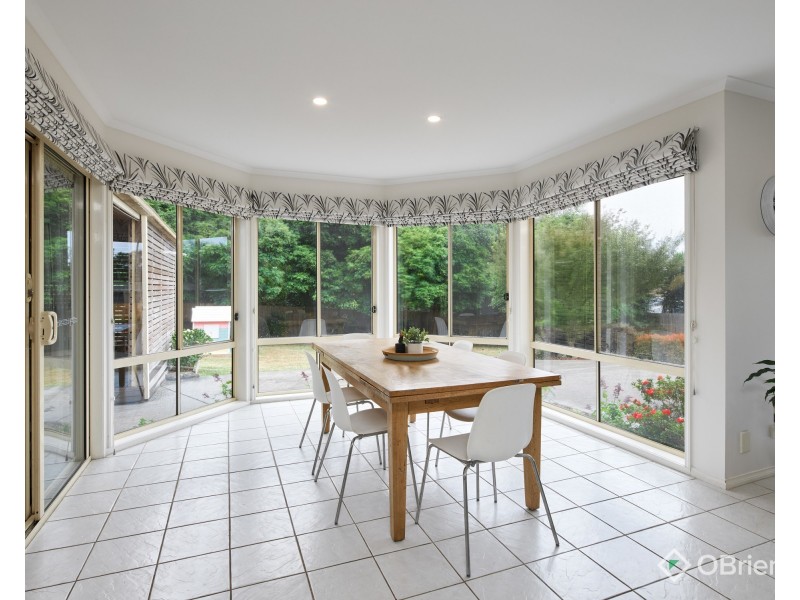 8 Gwinear Court, Warragul VIC 3820