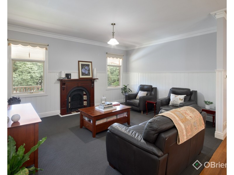 2 Romano Court, Drouin VIC 3818