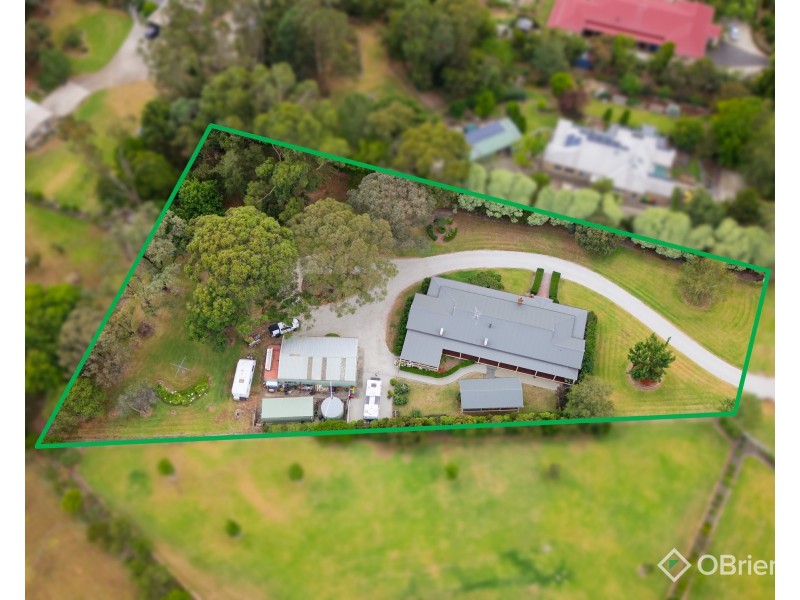 2 Romano Court, Drouin VIC 3818