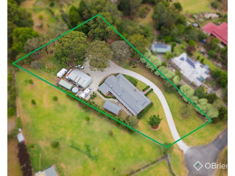 2 Romano Court, Drouin VIC 3818