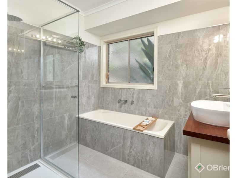 24 Ellen Close, Warragul VIC 3820