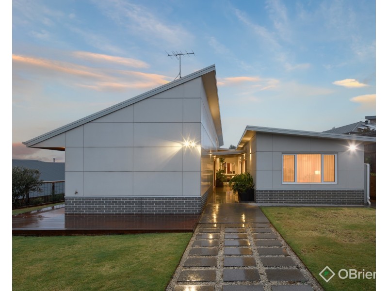 4 Jacaranda Court, Warragul VIC 3820