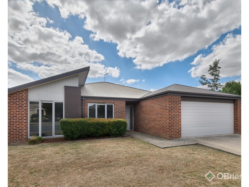 182 Twin Ranges Drive, Warragul VIC 3820