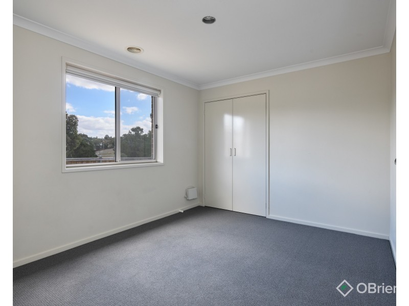 182 Twin Ranges Drive, Warragul VIC 3820