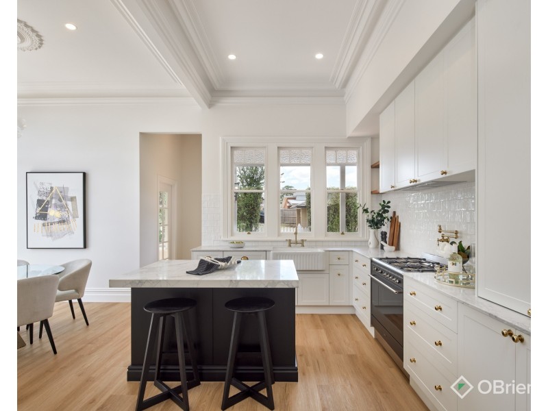 1 Charlwood Court, Drouin VIC 3818