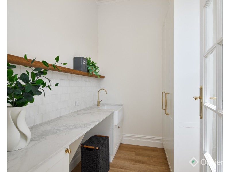 1 Charlwood Court, Drouin VIC 3818