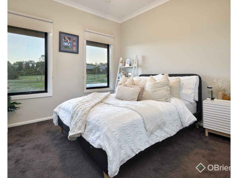 17 Drovers Close, Drouin VIC 3818