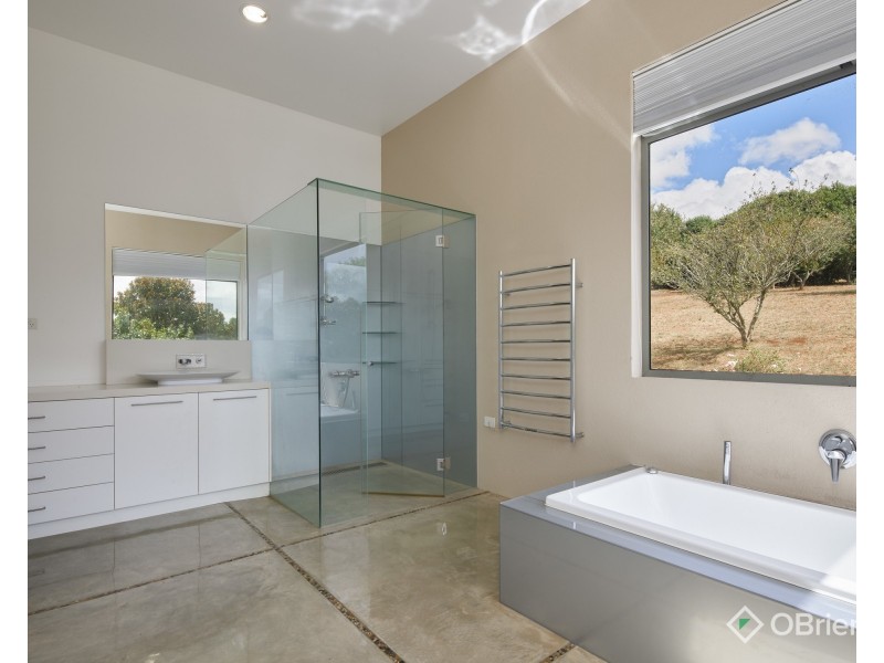 62 Palmer Road, Jindivick VIC 3818