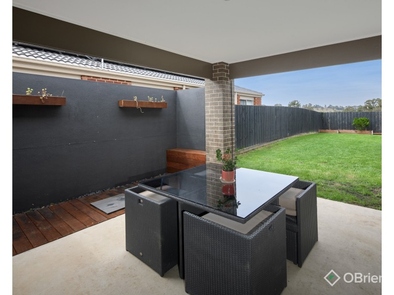 8 Gaslight Street, Longwarry VIC 3816