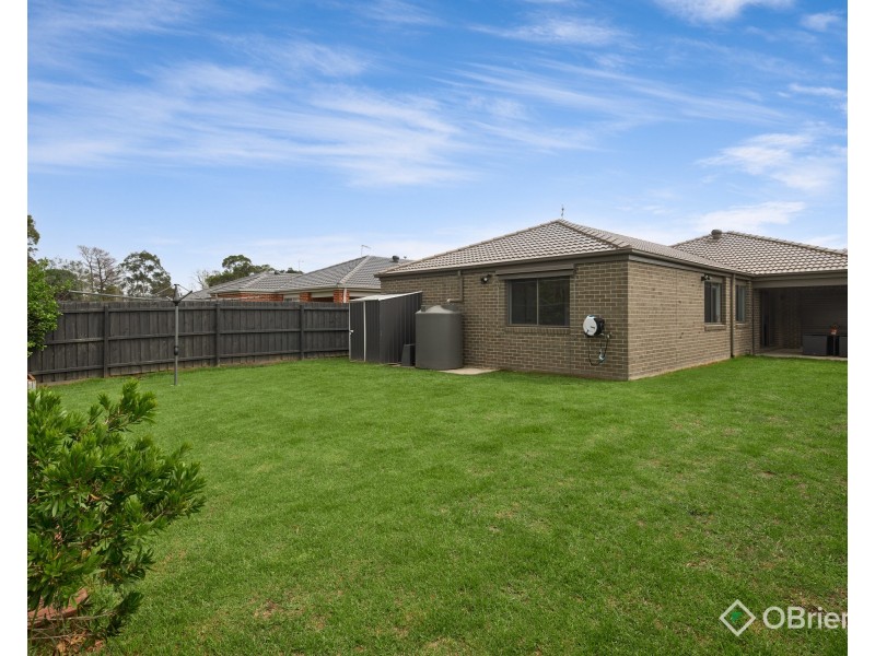 8 Gaslight Street, Longwarry VIC 3816